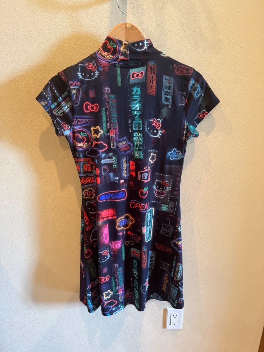 DOLLS KILL X HELLO KITTY. PIXEL CITY MINI DRESS. Large - Picture 5 of 6